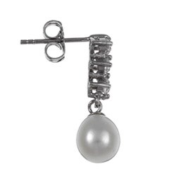 Sterling Silver Freshwater Pearl and Cubic Zirconia Earrings (7-8 mm)