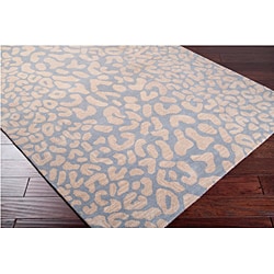 Hand-tufted Pale Blue Leopard Whimsy Animal Print Wool Rug (6' x 9')