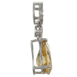 Viducci 10k White Gold Citrine and 1/10ct TDW Diamond Circle Necklace (G-H,I1-I2)