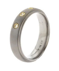 14k Gold Titanium 1/10ct TDW Round Diamond Band (H-I, I2)