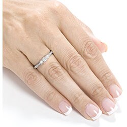 14k White Gold 1/3ct TDW Round Diamond Ring (G-H, I1-I2)