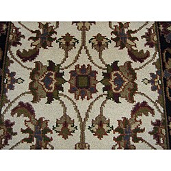Indo Mahal Ivory/ Black Runner Rug (2'6 x 12')