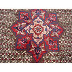 Persian Hamadan Camel/ Red Wool Rug (5' x 9'9)