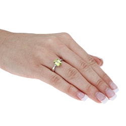 Miadora 10k White Gold Peridot and Diamond Accent Ring