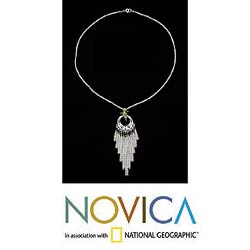 Peridot 'Spring Sun' Pendant Necklace (Thailand)