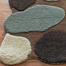 Alexa Hand-carved Stones and Pebbles Wool Rug (5' x 8')