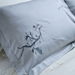 Embroidered Song Bird 3-piece Full/ Queen-size Duvet Cover Set