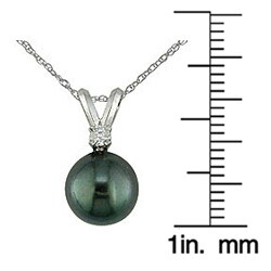 14k Gold Cultured Tahitian Pearl and Diamond Accent Necklace (8 mm)