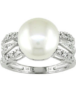 14k White Gold 1/6 TDW Diamond Freshwater Pearl Ring (G-H, I1-I2)