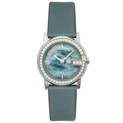 Gucci Women's 0.48ct TDW Diamond Swiss Quartz Watch