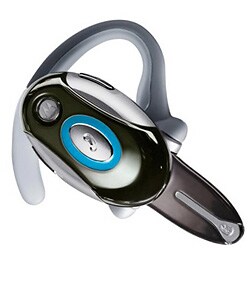 Motorola H700 Silver Bluetooth Headset (Refurbished)