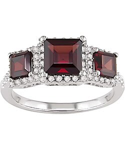 14k White Gold 1/3ct TDW Diamond Garnet Ring