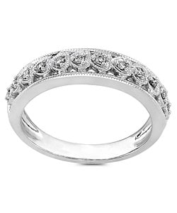 14k White Gold 1/10ct TDW Round Diamond Heart Band