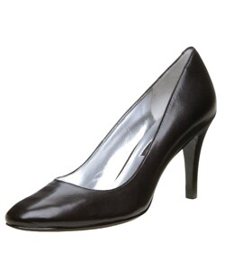 Bandolino Yanni Women's Basic Pumps
