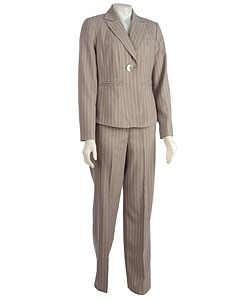 Larry Levine Women's Single-button 2-piece Pant Suit