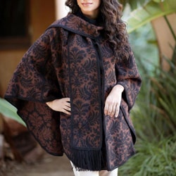 'Secret Garden' Alpaca Wool Reversible Ruana Cloak (Peru)