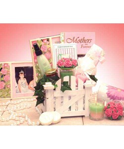Hugs for Mom Gift Basket