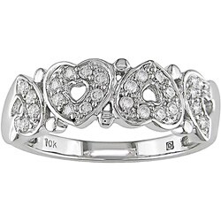 10k White Gold 1/4ct TDW Diamond Heart Ring (H-I-J, I1-2)