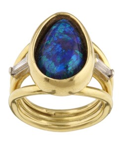 18k Gold Black Opal and 1/6ct TDW Diamond Ring (J, VS2)