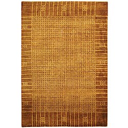 Pakistani Hand-knotted Gold Ancestry Rug (4' x 6')