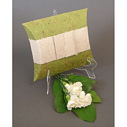 All Natural Green Medium Voyager Adult Urn