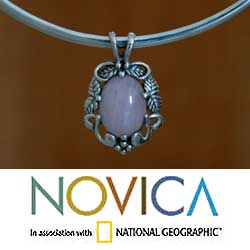 Sterling Silver 'Pink Fruit' Rose Quartz Choker (Indonesia)