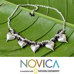Sterling Silver 'Bright Berries' Garnet Necklace (Thailand)