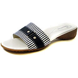 Sandies Women's 'Apres' Roma Navy Golf Sandals