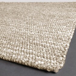 Hand-woven Mandara Wool Rug (7'9 x 10'6)