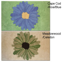 Gerber Daisy 20x40-inch Reversible Chenille Rug 