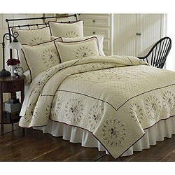 Lyonne Quilt Set