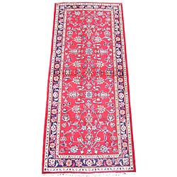 Persian Kashan Red/ Navy Runner (2'6 x 6'8) 