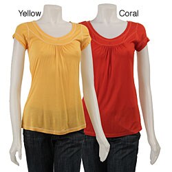 Voile Women's Scoop-neck Short-sleeve Shirt