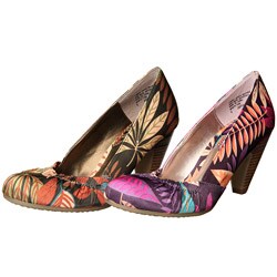 Tribeca by Kenneth Cole Women's Leaf Print Heels