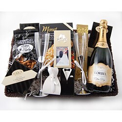 Wedding Bliss Champagne Gift Basket