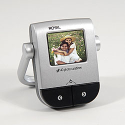 Royal PF140 Carabiner-clip Digital Photo Album