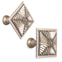 Montecito Silvertone Wood Rosette Curtain Hardware (Set of 2)