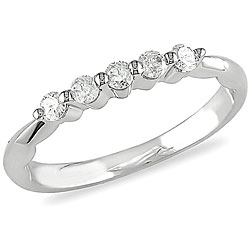 10k White Gold 1/10ct TDW Diamond Ring (I-J. I2)
