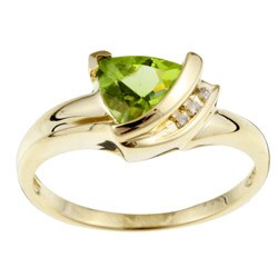 10k Yellow Gold Peridot and Diamond Ring