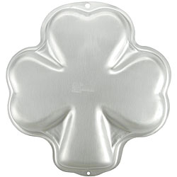 Wilton 'Shamrock' Novelty Cake Pan
