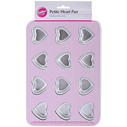Wilton 12-cavity Petite Heart Pan