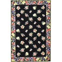 Hand-hooked Fruit Harvest Black Wool Rug (5'3 x 8'3)