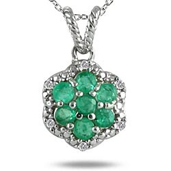 Sterling Silver Emerald and Diamond Cluster Necklace (H-I,I2-I3) 