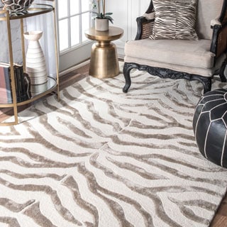 Alexa New Zealand Faux/Silk Zebra Rug (5'  x  8' )