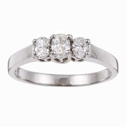 14k White Gold 1/3ct TDW Oval Diamond 3-stone Ring (Size 7)