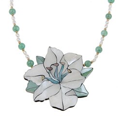 Lee Sands Goldtone Metal Shell Inlay and Pearl Flower Necklace (3-4 mm)