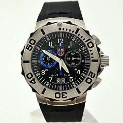 Luminox Men's Fighting Falcon Chronograph Watch.