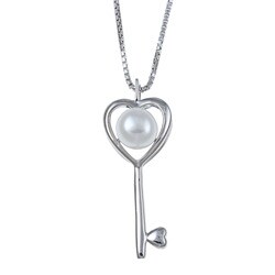 Kabella Sterling Silver Freshwater Pearl Key Necklace (7-8 mm)