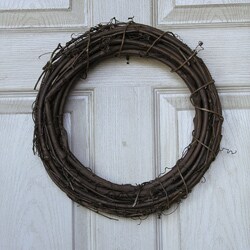 Shine 13-inch Wreaths (Case of 24)
