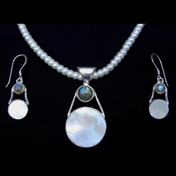 Silver Mother of Pearl, FW Pearl and Labradorite Jewelry Set (USA)
